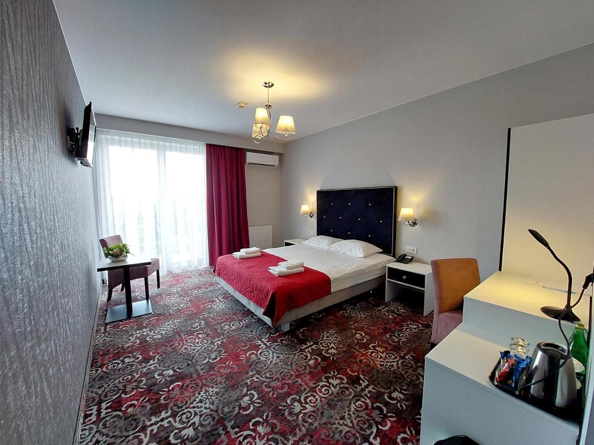 Hotel Lord Radom Ngoại thất bức ảnh