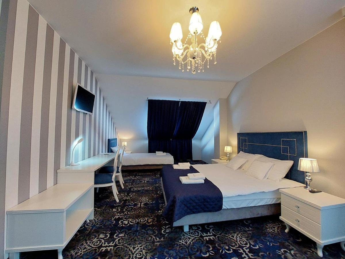 Hotel Lord Radom Ngoại thất bức ảnh