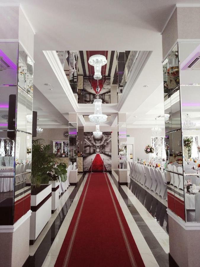 Hotel Lord Radom Ngoại thất bức ảnh